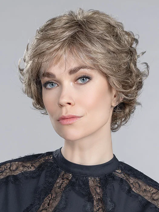 wigs for a fresh, new hairstyle-Aurora Comfort