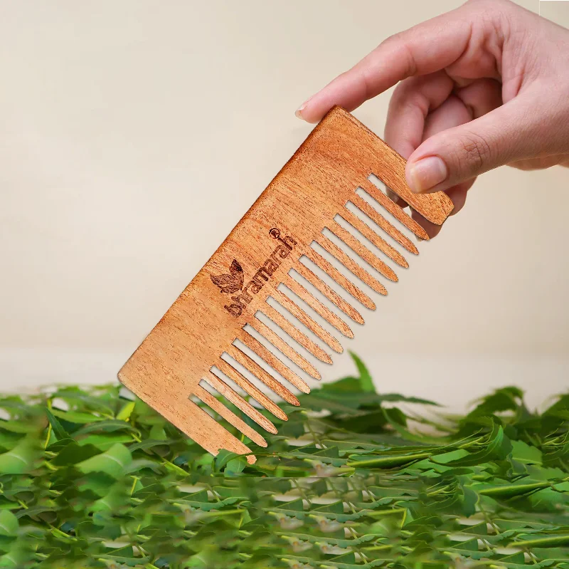 Neem wood shampoo comb